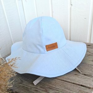 vaaleansininen hellehattu lapselle lierillä